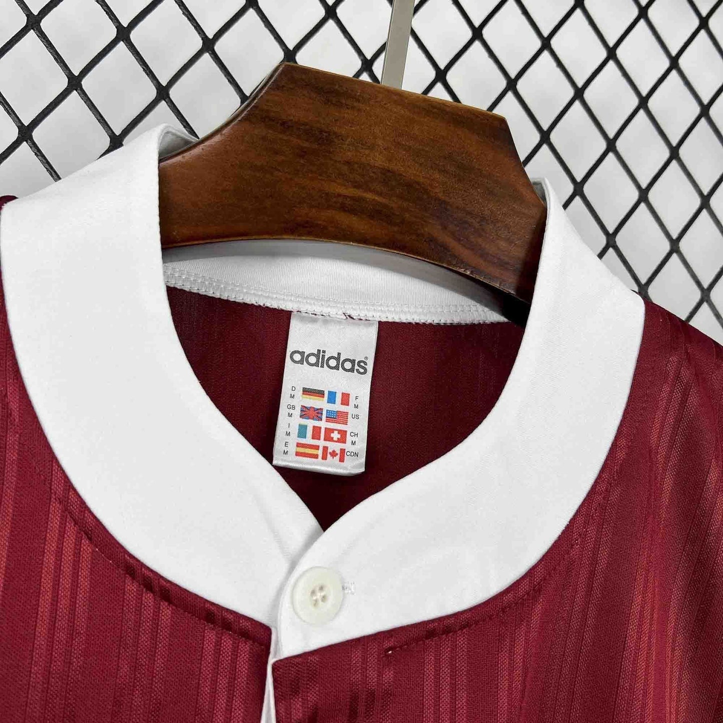 Adidas Originals Oasis Edition - Retro