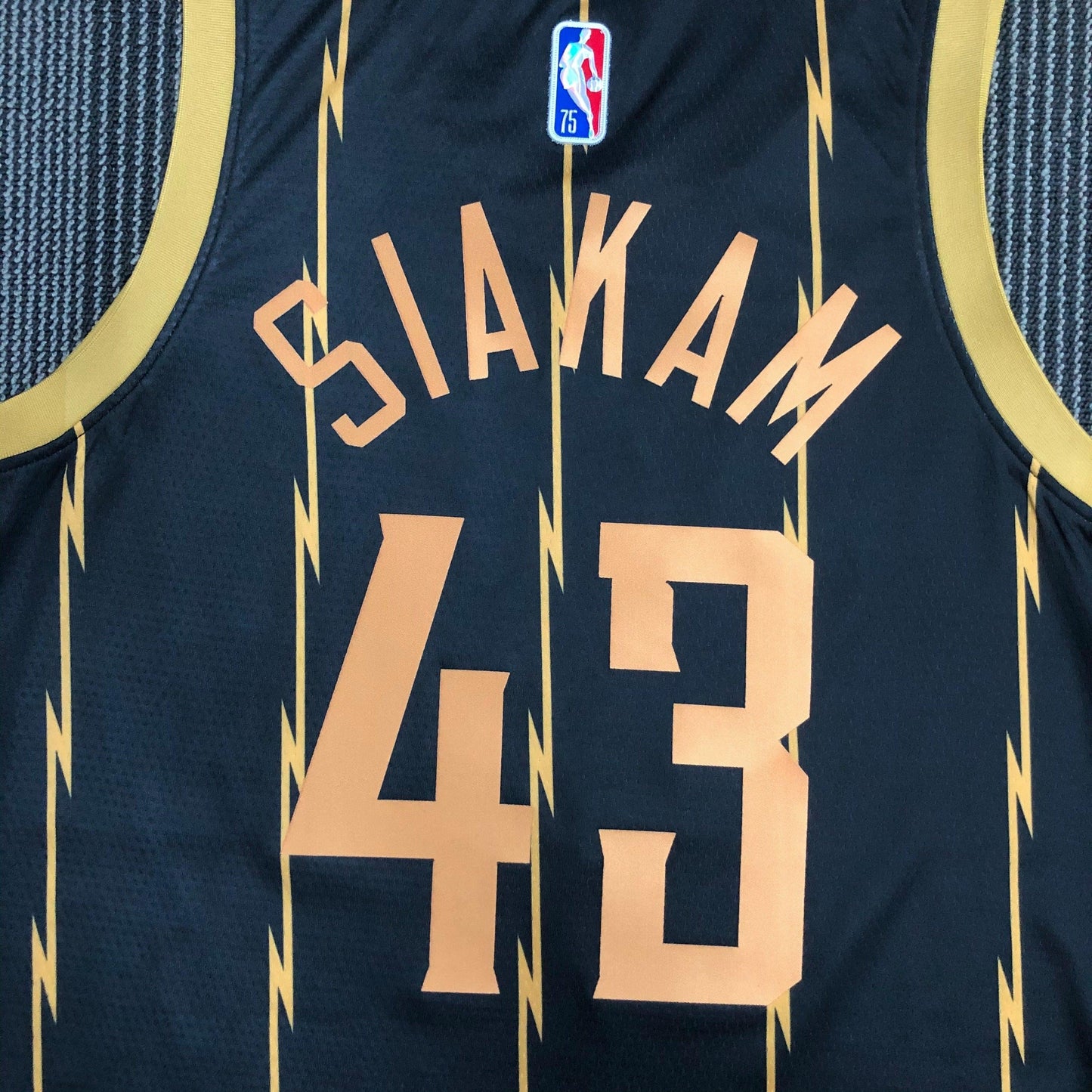 Regata Toronto Raptors City Edition Diamante 75th