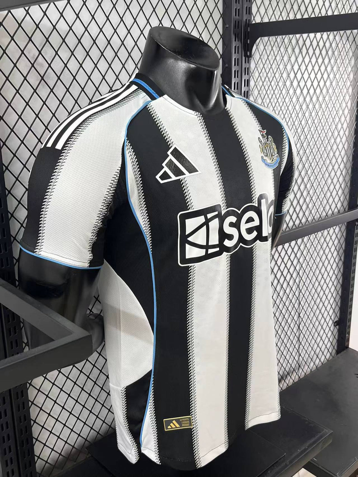 New Castle United 2025/26 - Player Authentic Player [Slim Fit] Player [Slim Fit] Player [Slim Fit] [Slim Fit]
