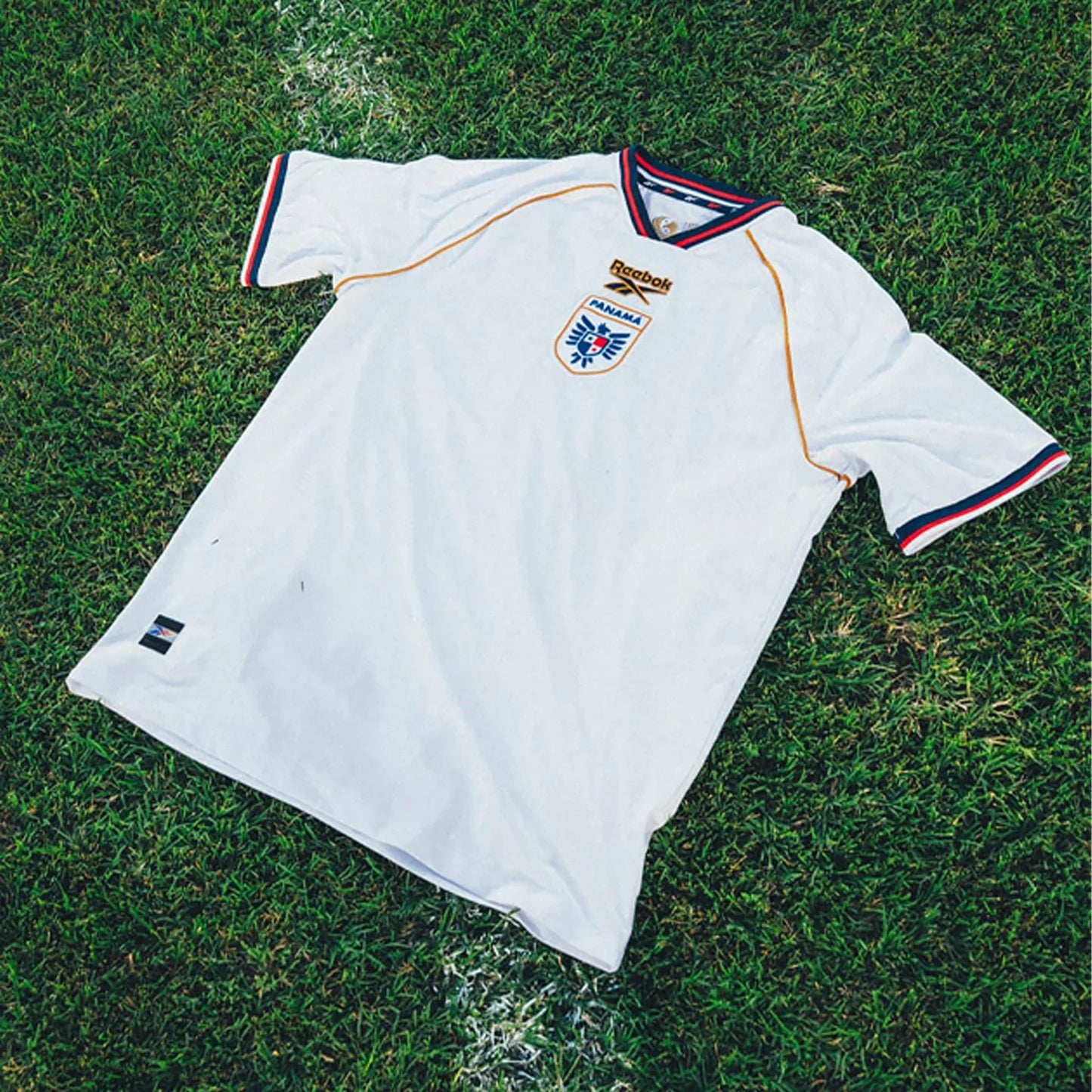 Panama 26/27 Away Jersey by Reebok